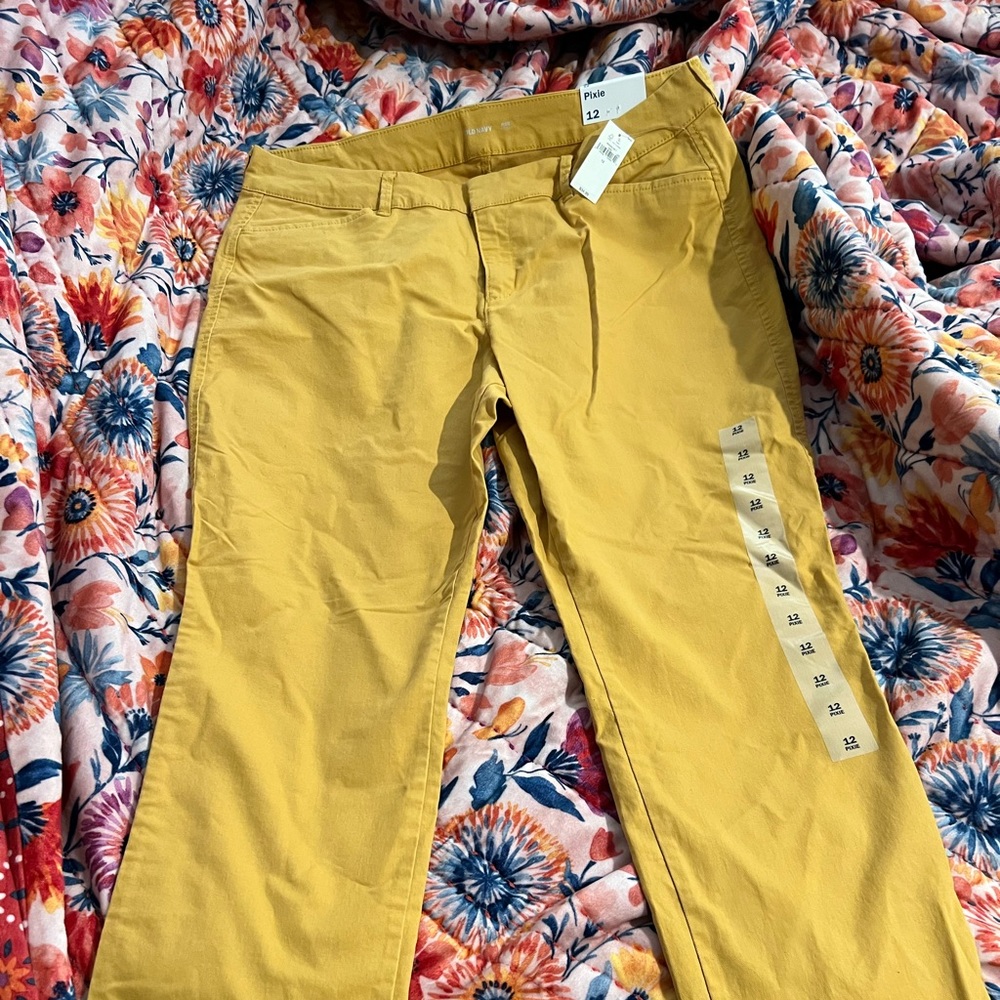 Old Navy Pixie Pants
